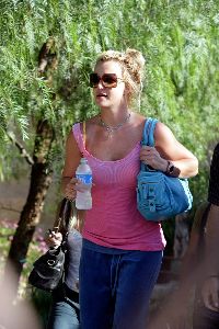 Britney Spears : Britney 20Spears 20leaving 20Bally 92s 20gym3 4897cb051130d