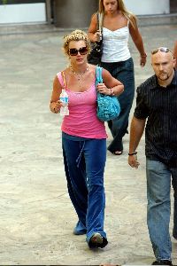 Britney Spears : Britney 20Spears 20leaving 20Bally 92s 20gym4 4897cb051651c