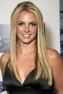 Britney Spears : Britney Spears is surprisingly sedate at the Generation Rescue s Event1 48847cb0c0569