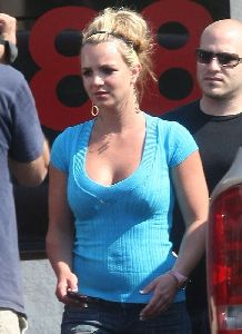 Britney Spears : Britney Spears in Kentwood to visit her new Niece2 485b9188c17ba