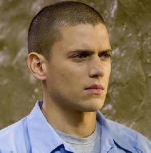 Wentworth Miller  III  : prison-break-skin-and-teeth