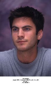 Wes Bentley : p  5