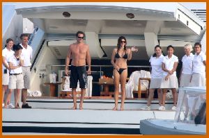 Cindy Crawford : Cindy Crawford In Bikini Candids16 4896ef58df24e