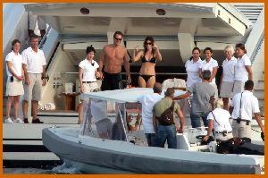 Cindy Crawford : Cindy Crawford In Bikini Candids17 4896ef58e1197