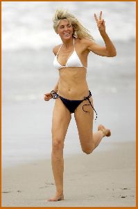 Marla Maples : Marla Maples in some staged bikini pics6 485b8ef2799d9