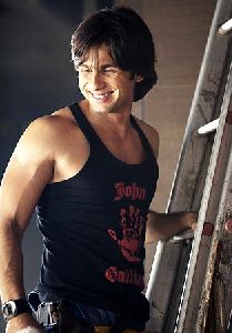 Shahid Kapoor : 14sd7