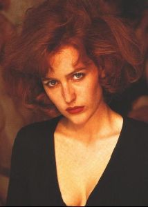 gillian anderson : 18