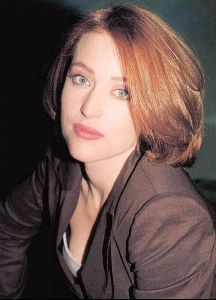 gillian anderson : 66