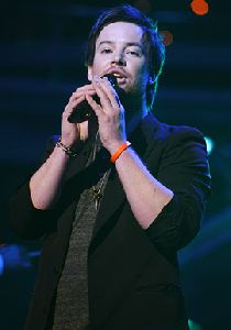 David Cook : american-idol-davidcook405