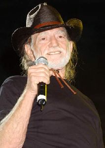 Willie Nelson : Willie Nelson - CMA Music Fest Fan Fair 2004 - lg.6314909