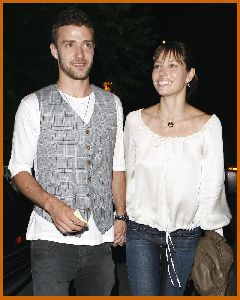 Justin Timberlake : Jessica Biel And Justin at nightclub Kress in Hollywood4 487b4fac6e846