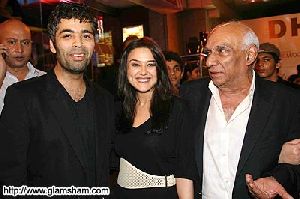 Karan Johar : apne premiere 24