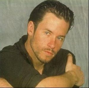 guy pearce : 15