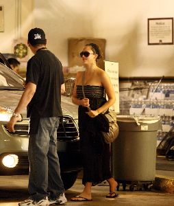 jessica alba first post partum picture while out for Grocery Shopping on June 21st 2008