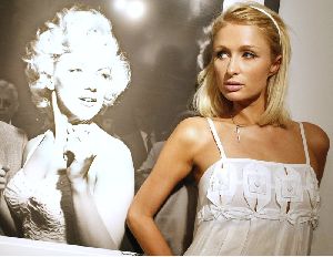 Paris Hilton : paris hilton3131 4868c28575029