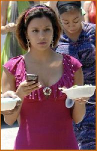 Eva Longoria : Eva Longoria in a dress on movie set6 488f2f6f8e947-t