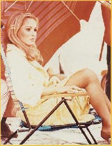 Ursula Andress : Ursula-Andress-333x433-33kb-media-1086-media-86135-1072023900