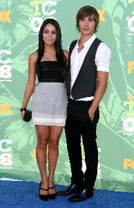 Vanessa Hudgens and Zac Efron at the 2008 Teen Choice Awards