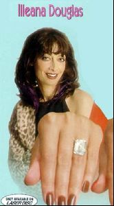 illeana douglas : 1