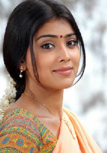 Shriya Saran : Shriya01