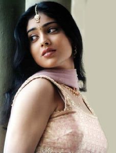 Shriya Saran : shriya pic4