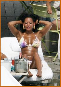 Melanie Brown : mel b102 4843de705454c