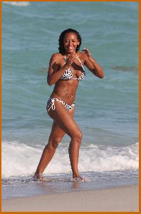 Melanie Brown : mel b125 48442c0562d3e