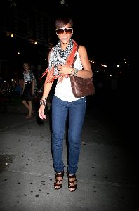 Rihanna : Rihanna in jeans out and about in NYC4 4893039e4d28d