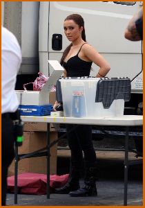 Hayden Panettiere on the filming set of heroes