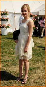 Emma Watson : Emma Watson at the Cartier International Polo Day1 488dc3310c1e3