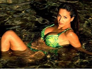 Leeann Tweeden : 009597503