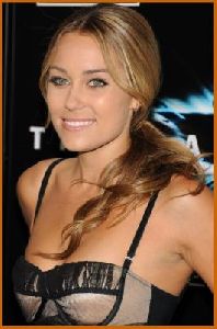 Lauren Conrad : Lauren Conrad - Premiere of The Dark Knight3 487deffc362bf-t