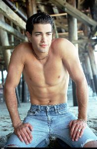 Jesse Metcalfe : young topless jesse metacalfe