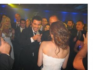 nancy ajram : dancing at her wedding with joe ashaar