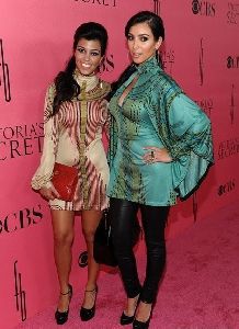 Kim Kardashian : Victoria s Secret Fashion Show yesterday November 16th 2008