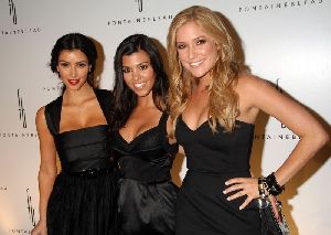 Kim Kardashian : kim photos at Fontainebleau Miami Beach Grand Opening