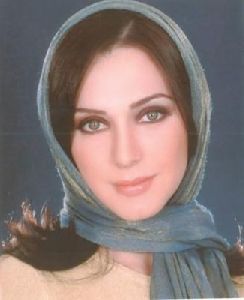 Sulaf Fawakherji : sulaf wearing a scarf