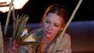 Evangeline Lilly : photos from the upcoming movie afterwards - November 2008