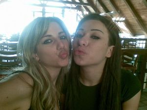 Dana Halabi : dana kissing the camera with her girlfriend