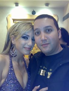 Dana Halabi : dana picture with her fan