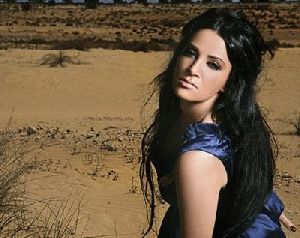 Diana Haddad : diana newest video clip