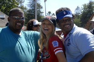 Christy Brinkley : with two fans from Phoenix House