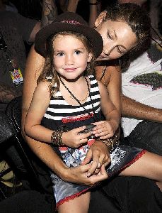 Jill McCormick : Jill with her daughter Olivia Vedder