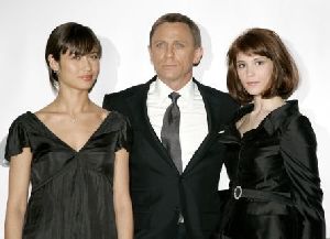 Olga Kurylenko : Olga with Daniel Craig and Gemma Arterton