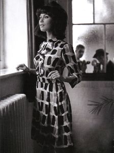 Olga Kurylenko : back in the sixties picture