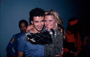 Christy Brinkley : christie brinkley hugging Olivier chandon