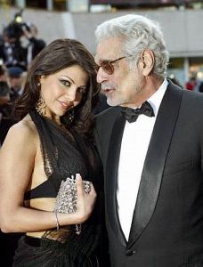 Haifa Wehbe : Haifa wehbe along with the egyptian actor Omar Sherif