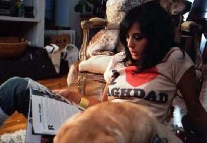 Nadine Labaki : wearing an i-love-baghdad tshirt