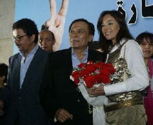 Adel Emam : dalia behairi with adel imam on stage