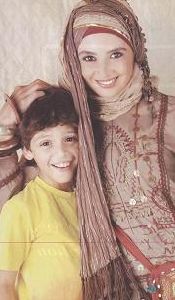 Hanan Turk : with her son Adam after she wore the Hijab